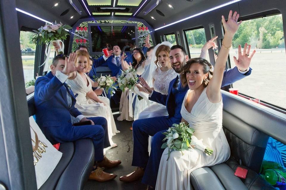 https://myrtlebeachtaxilimo.com/wedding-limo-service/